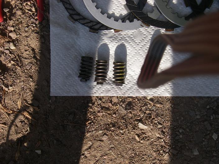 File:ClutchSpringsOldSM.jpg