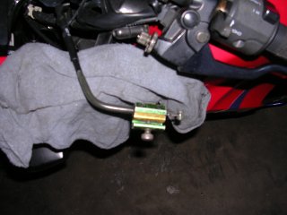 File:Clutch cable lube 3.jpg