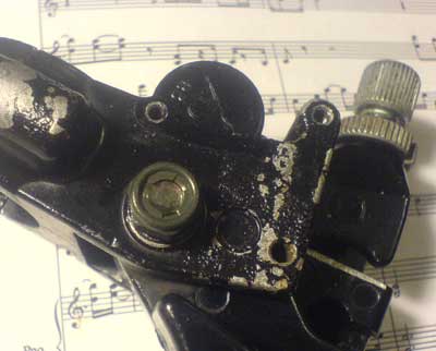 File:Clutch 04.jpg
